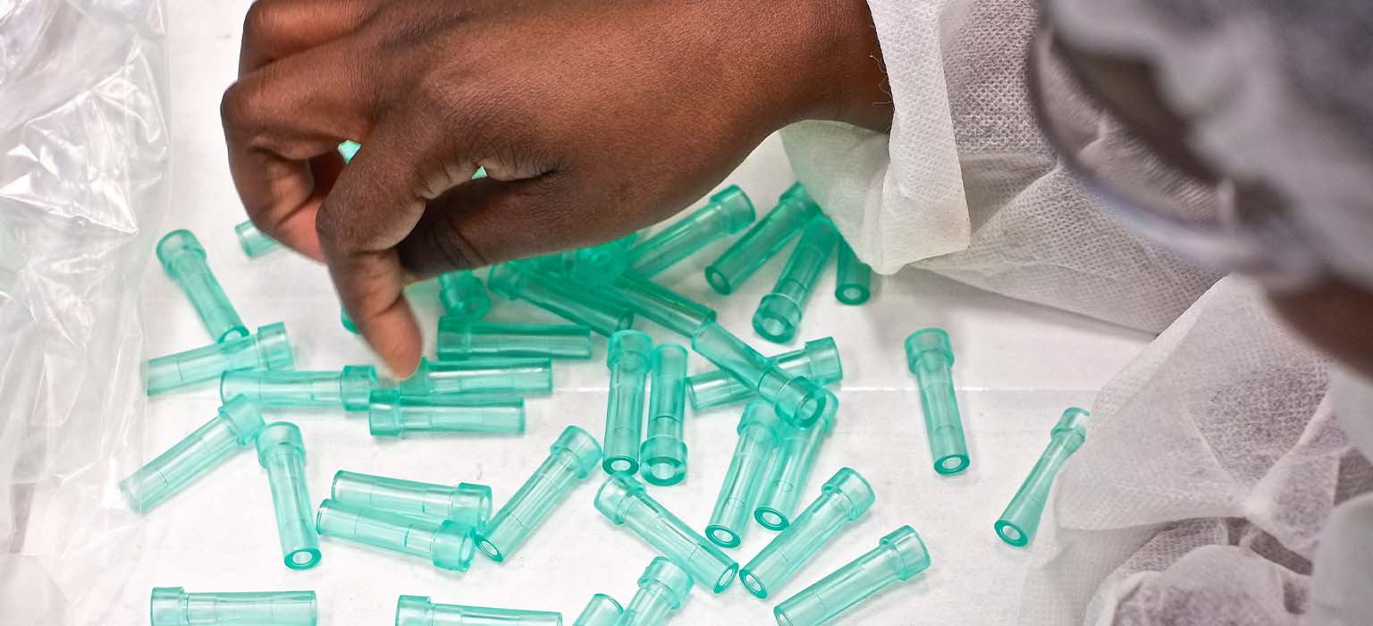 Injection Molded clear plastic Bolus plugs in clean room